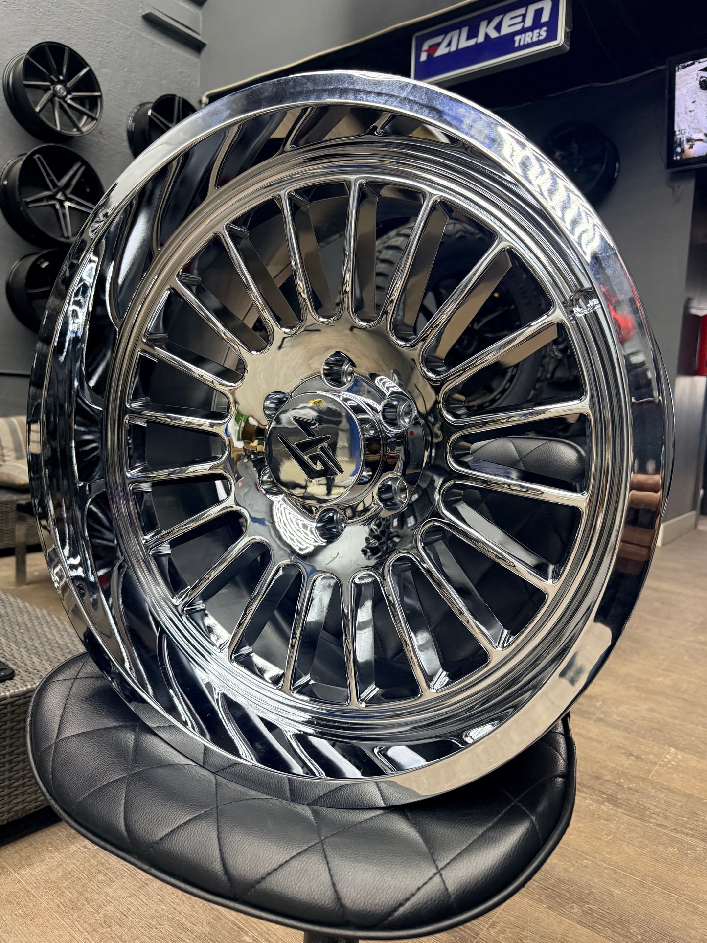 GT OFFROAD STRIKE CHROME 20X10 6x135 -18 106.1