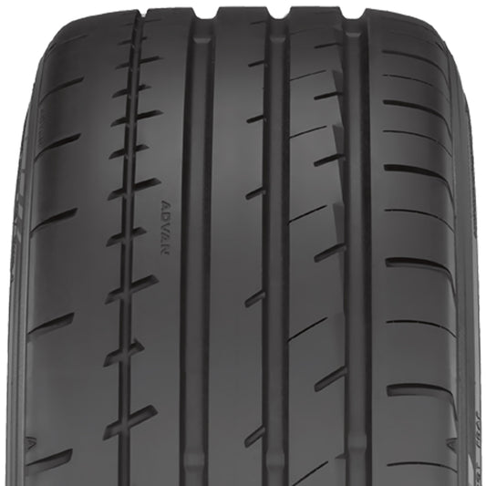 Yokohama ADVAN Apex 235/50R18 101Y XL Tire
