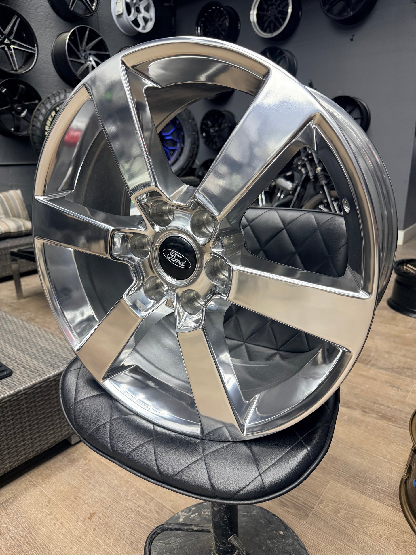 FD036 ALLOY RIM POLISHED 20x8.5 +35 6x135 87.1cb