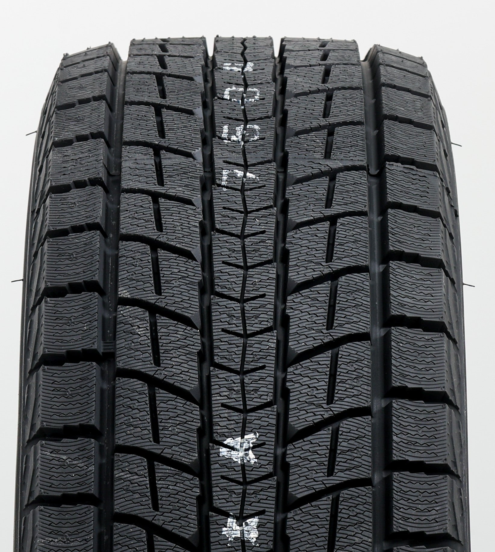 Dunlop Winter Maxx SJ8 Winter Tire 245/55R19 103R