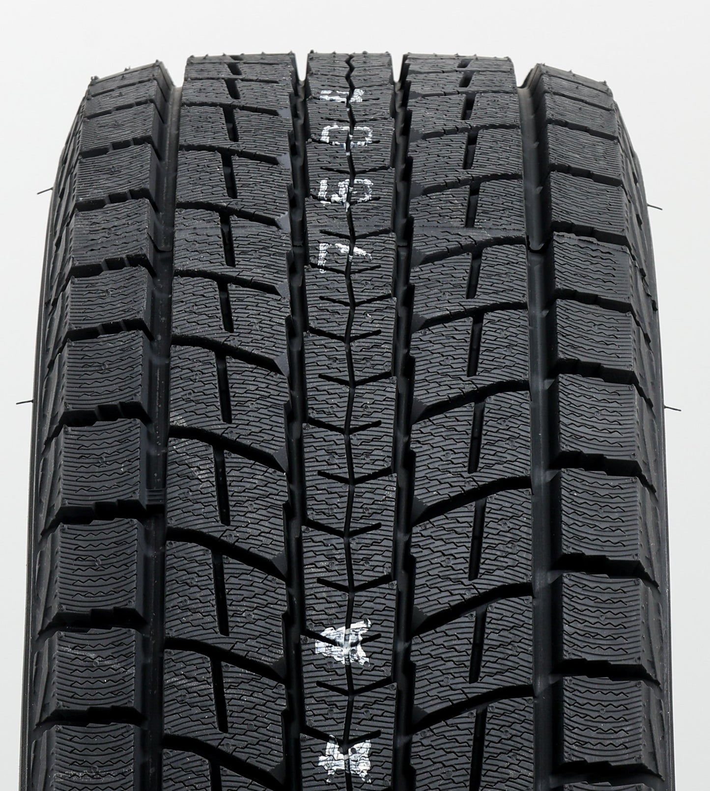Dunlop Winter Maxx SJ8 Winter Tire 235/60R18 107R XL