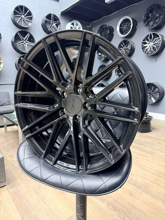 18X9.5 +40 TSW PESCARA GLOSS BLACK 5X112mm 66.6cb