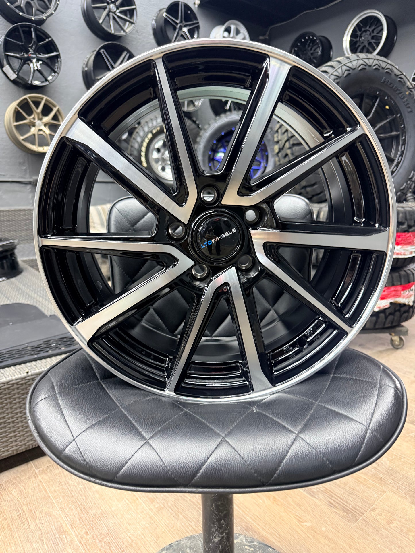 LTD ALLOY RIMS 17x7 5x114.3 +40 64.1