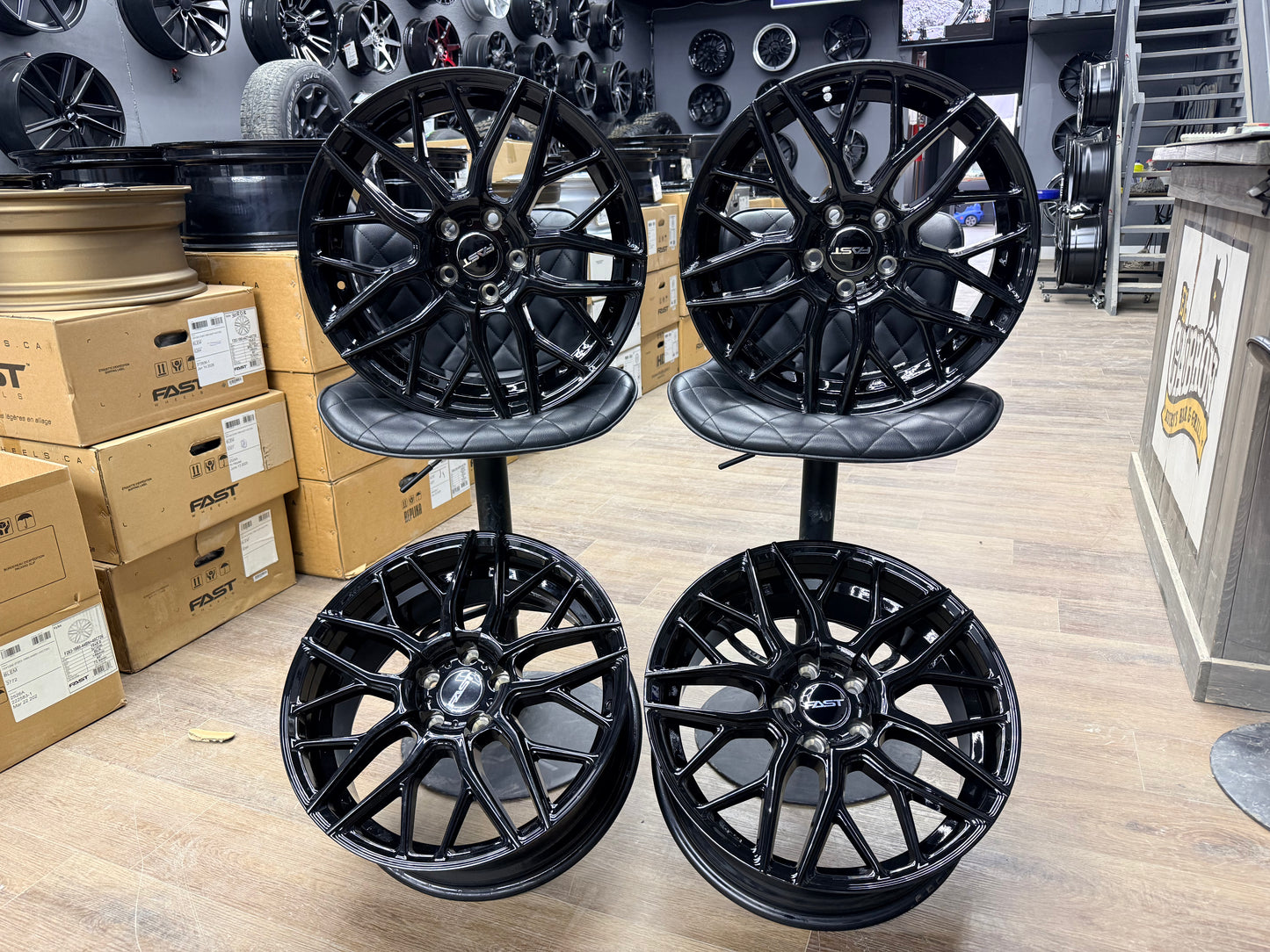 **BLEM SALE** FAST WHEELS VYBZ GLOSS BLACK 18X8 +40 5X112 72.6CB