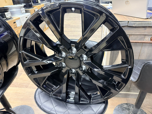 **BLEM SALE** REPLIKA R246 GLOSS BLACK 22X9 +28 6X139.7 78cb