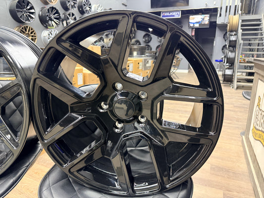 **BLEM SALE** REPLIKA R220 GLOSS BLACK 20X9 +18 5X139.7  77.8cb