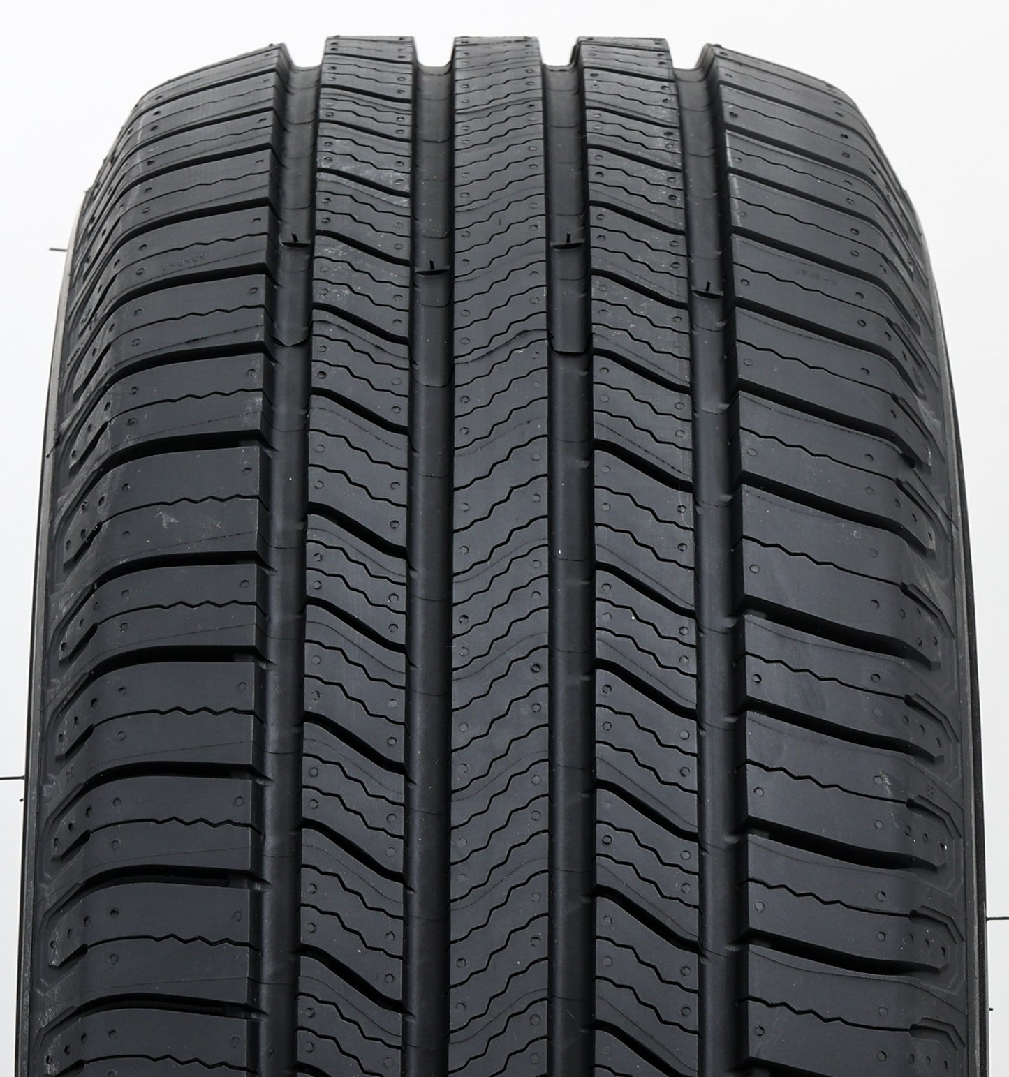 Michelin DEFENDER 2 225/65R16 100H