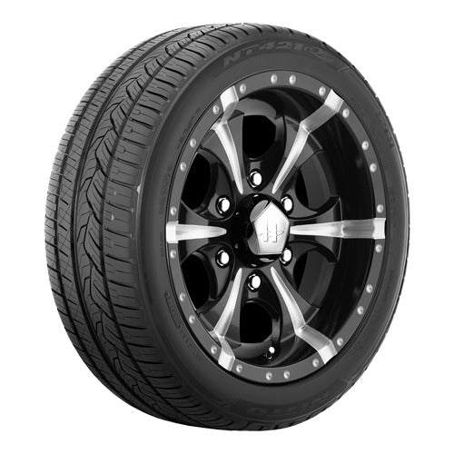 Nitto NT421Q 275/40R20 106W XL